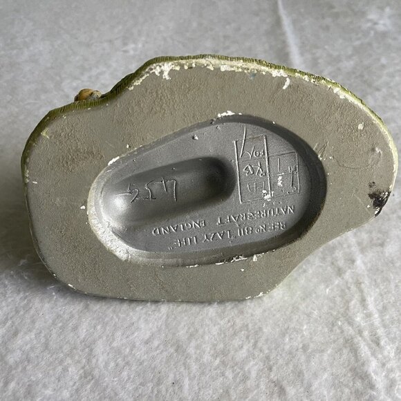 NatureCraft Lazy Life No 811 Hand Painted Stoneware 70s Figurine England FLAWS - Picture 11 of 12